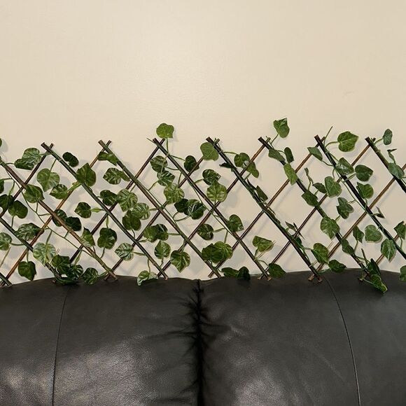 Decorative Expandable Vine Branches Fence - Picture 2 of 8